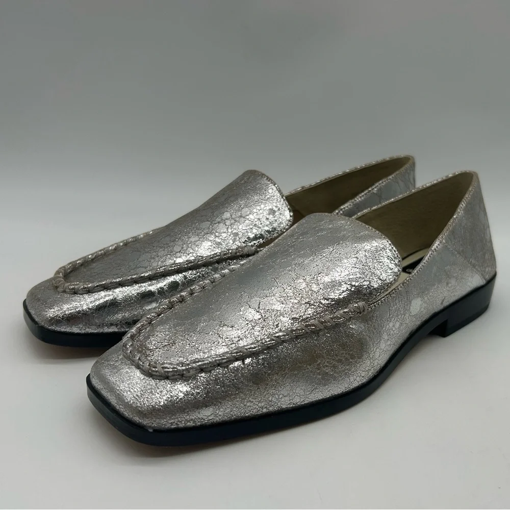 Dolce Vita Beny Silver Distressed Leather Loafers Size 6 NIB